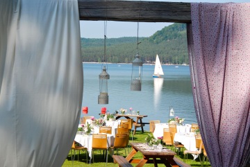 svatba venku u Máchova jezera - hotel Port