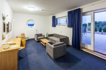 salonek pro management meeting s terasou - hotel Port